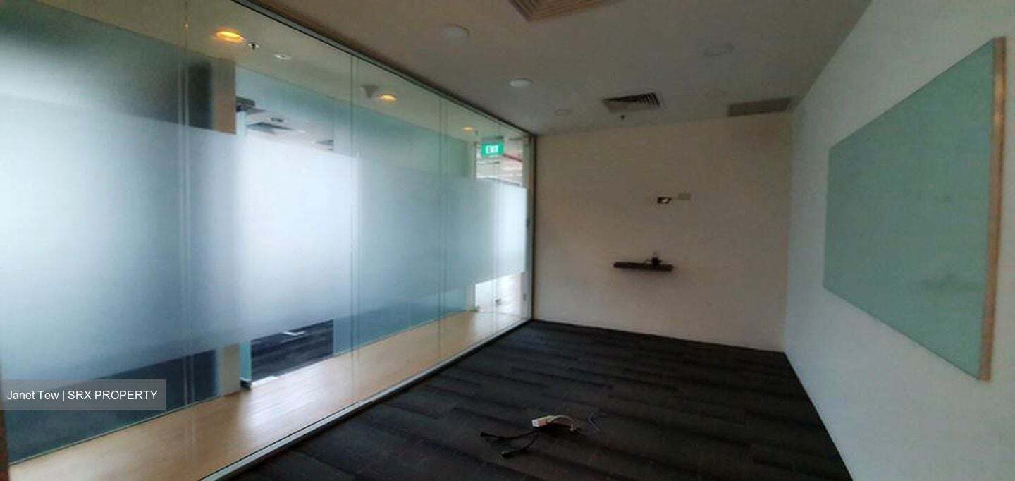 United Square (D11), Office #457515261
